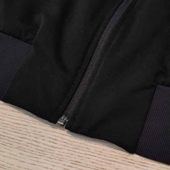 Lululemon Reversible Non Stop Cotton Bomber Jacket Womens Size 8 Black W4BSQS - Picture 12 of 16